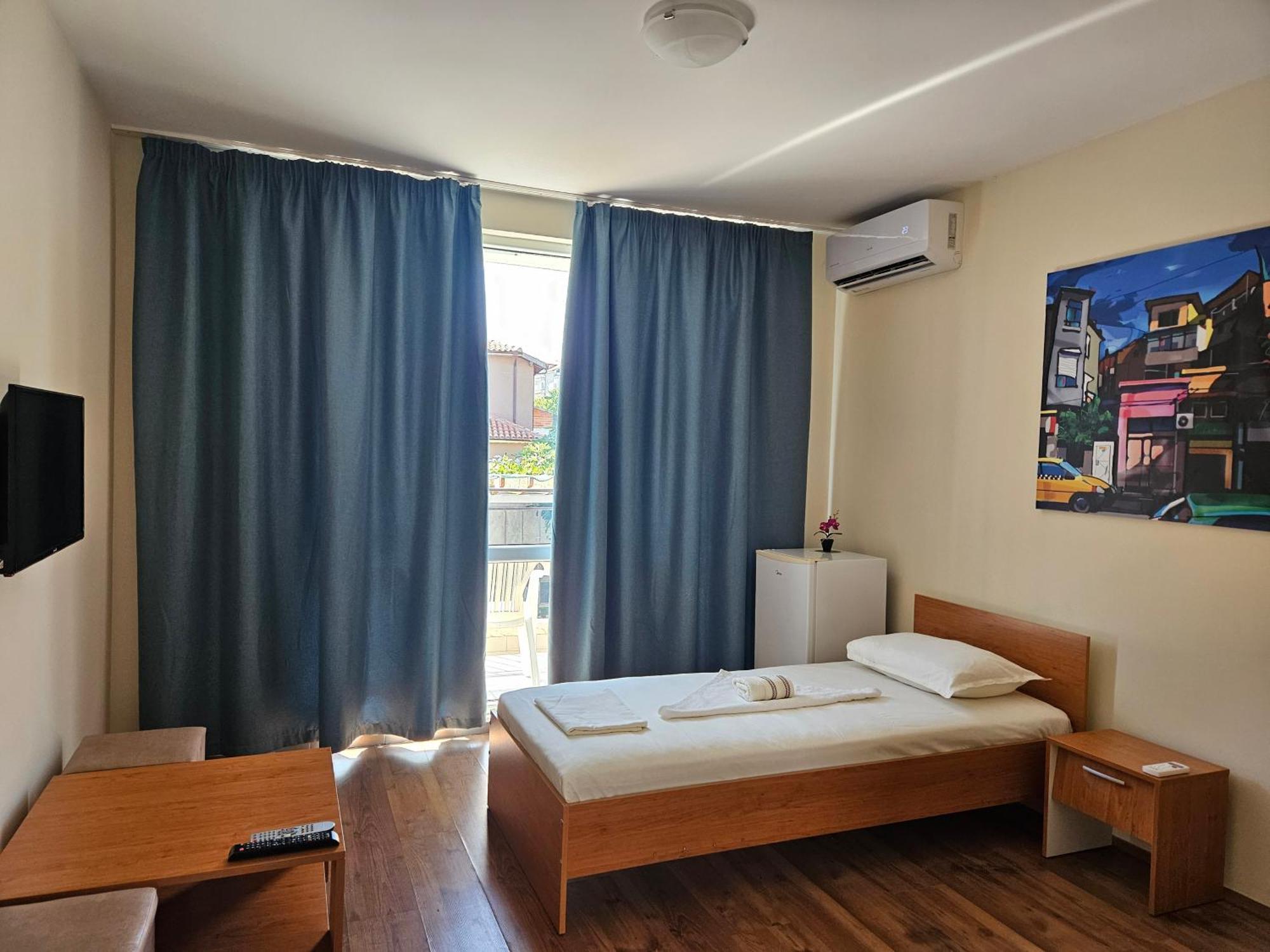 Hotel Family House Manolov Obzor Habitación foto