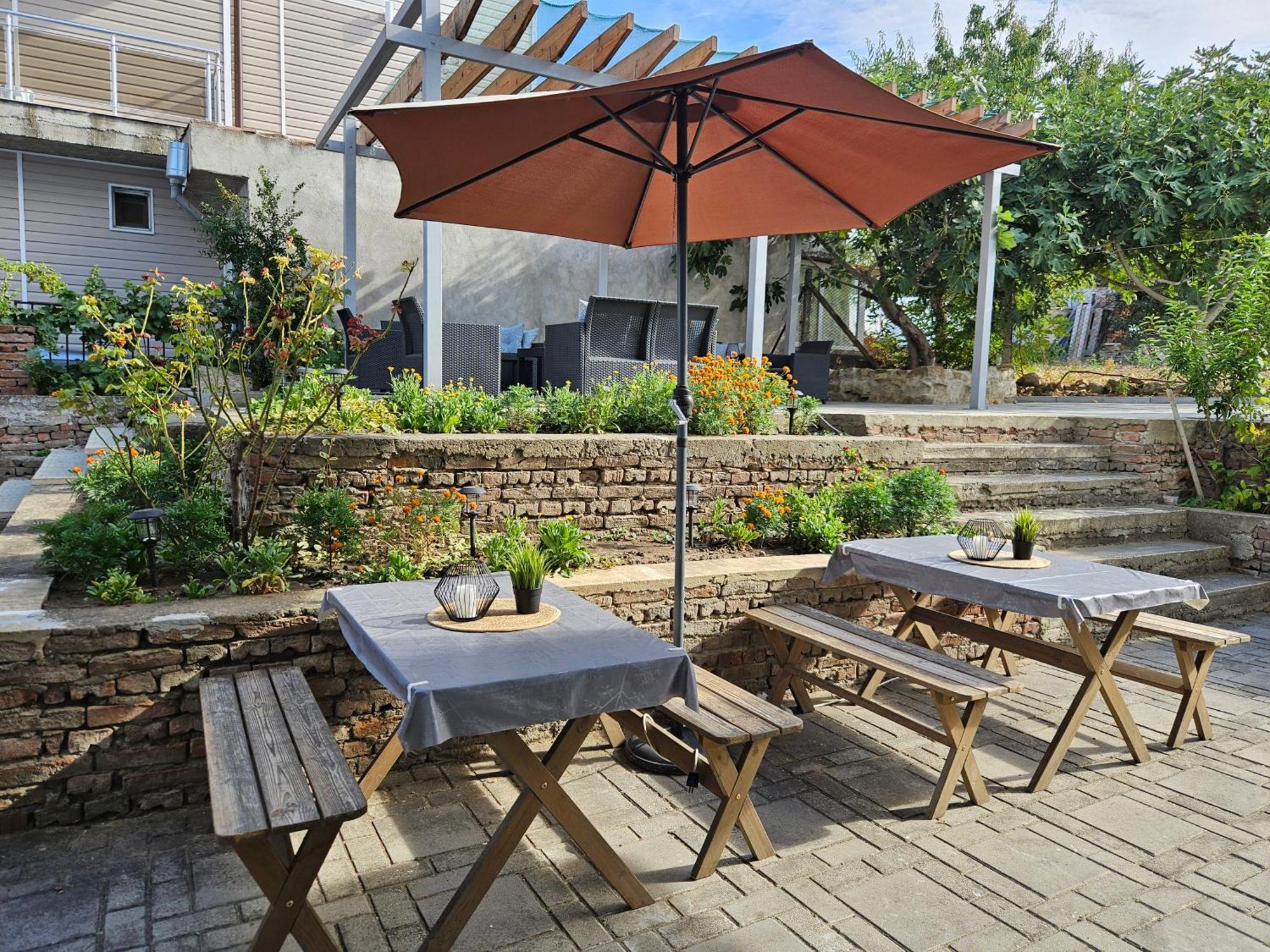 Hotel Family House Manolov Obzor Exterior foto