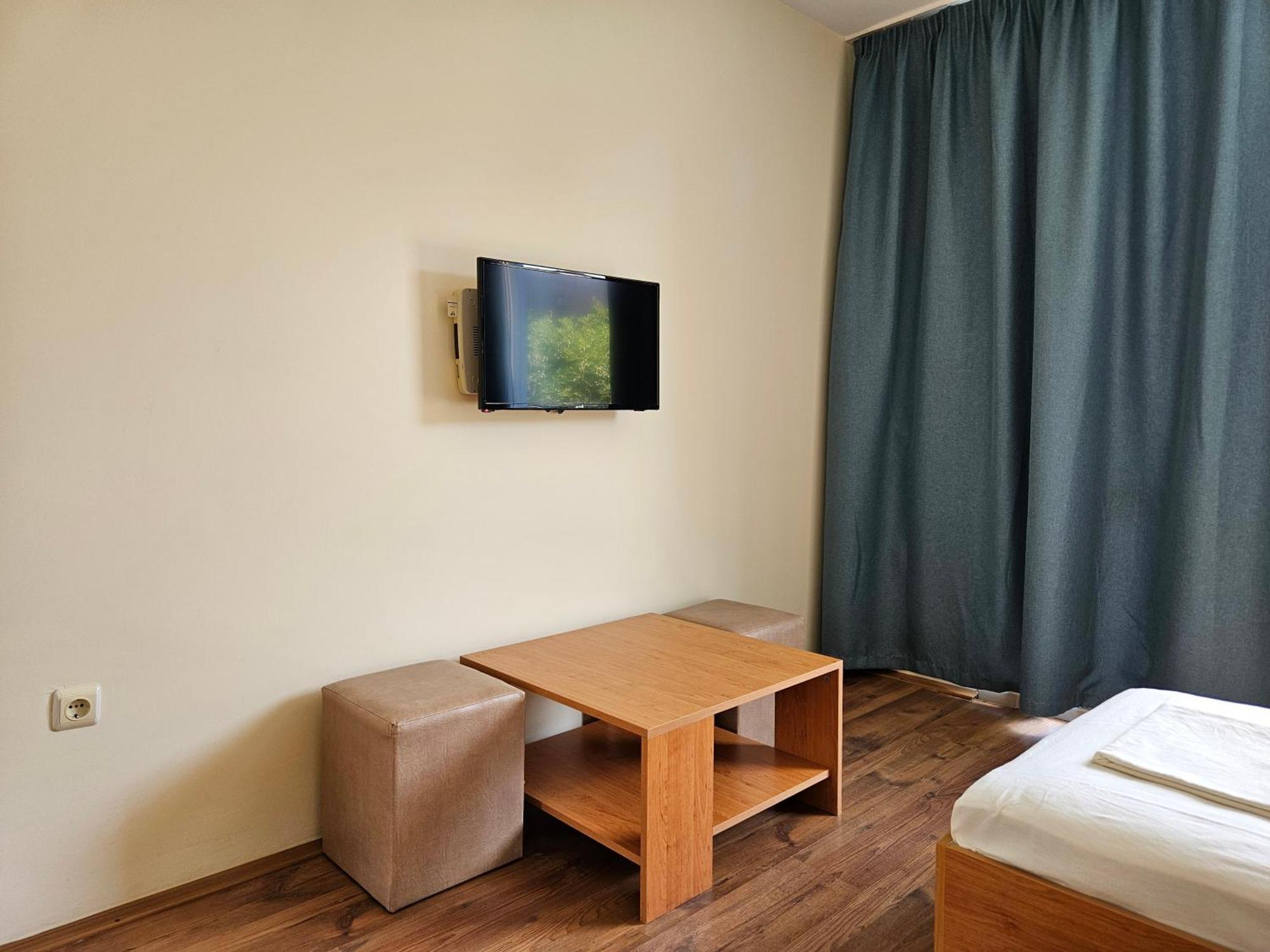 Hotel Family House Manolov Obzor Exterior foto