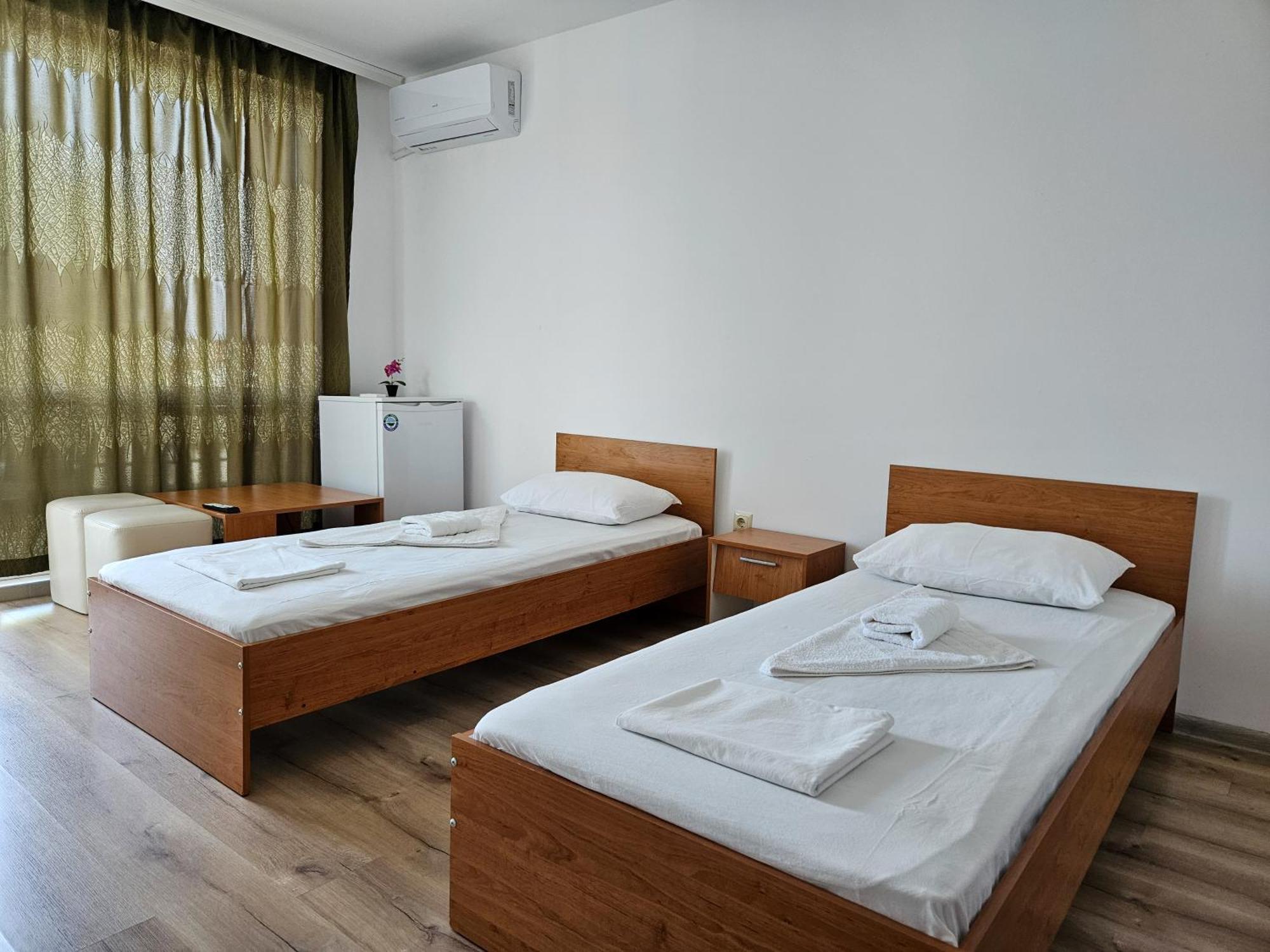 Hotel Family House Manolov Obzor Habitación foto